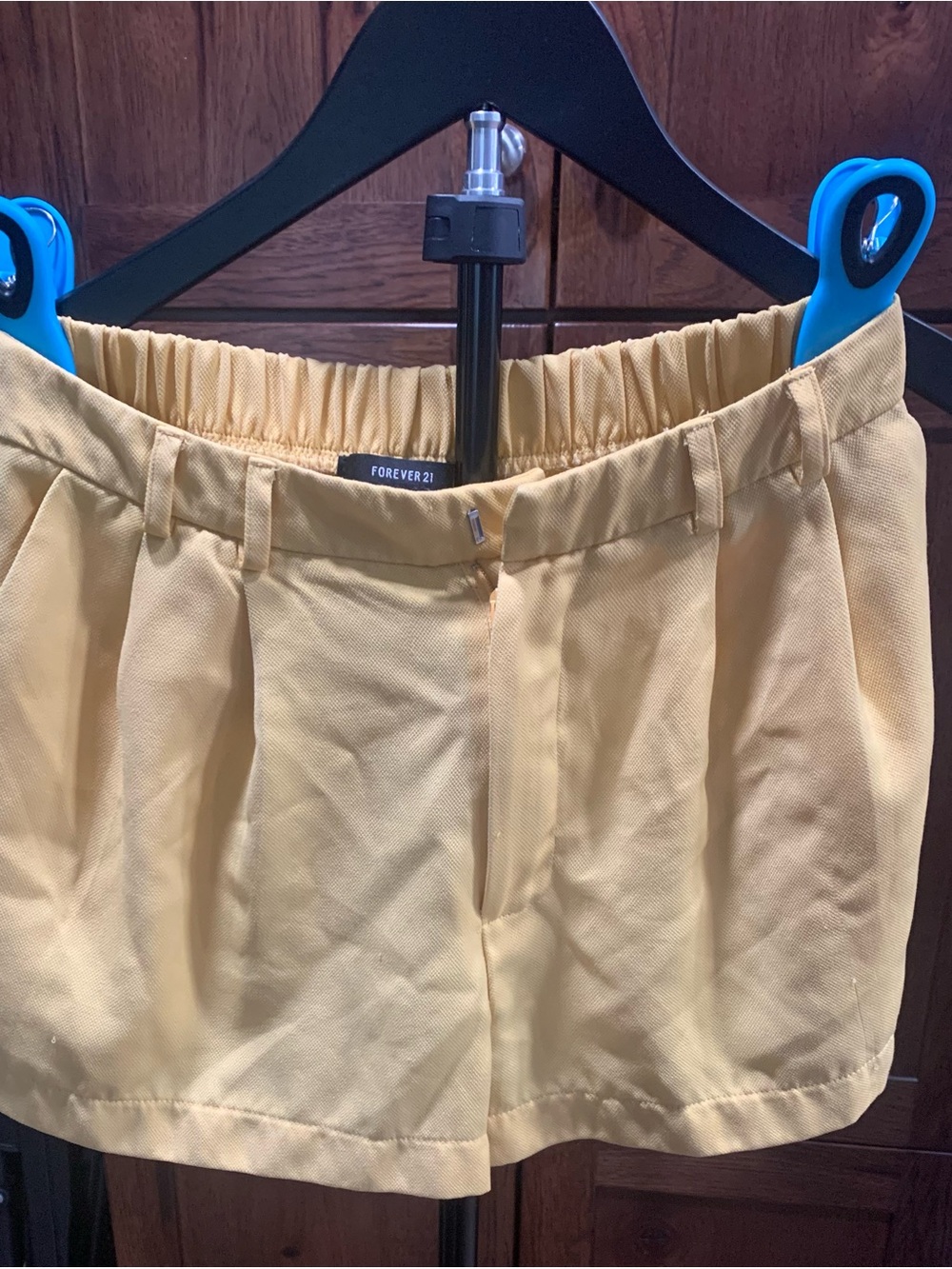 Forever 21 Light Yellow Women’s Pleated Tailored Shorts